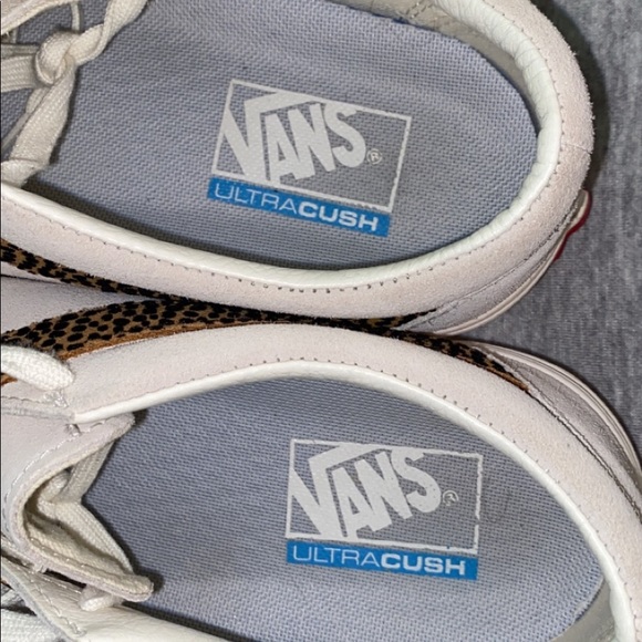 Super cool retro Vans. Size 10.5!! - Picture 4 of 5